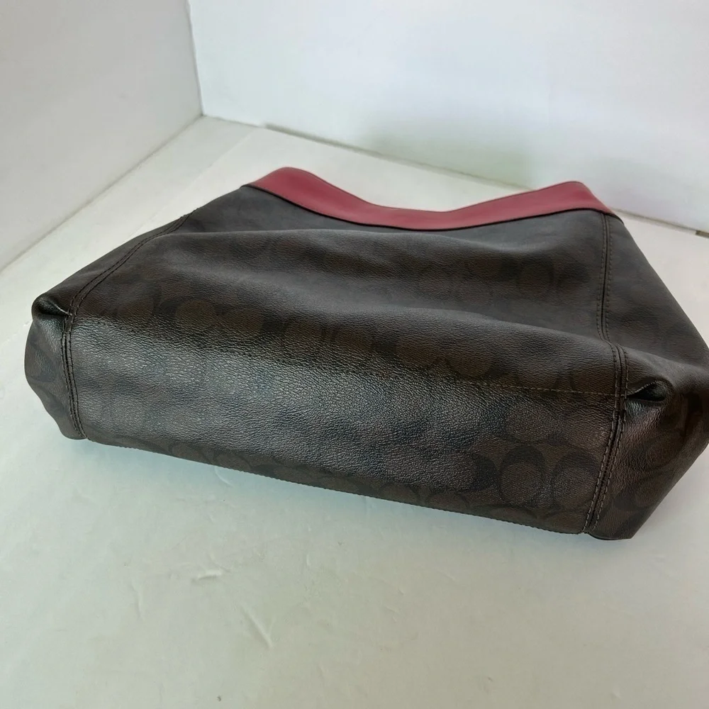 Coach EUC Red Leather Trim and Signature Print Handbag with matching wallet - Picture 5 of 7